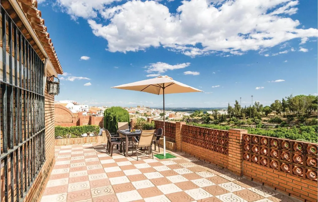 Сasa de vacaciones Stunning Home In Hornachuelos With Kitchen España