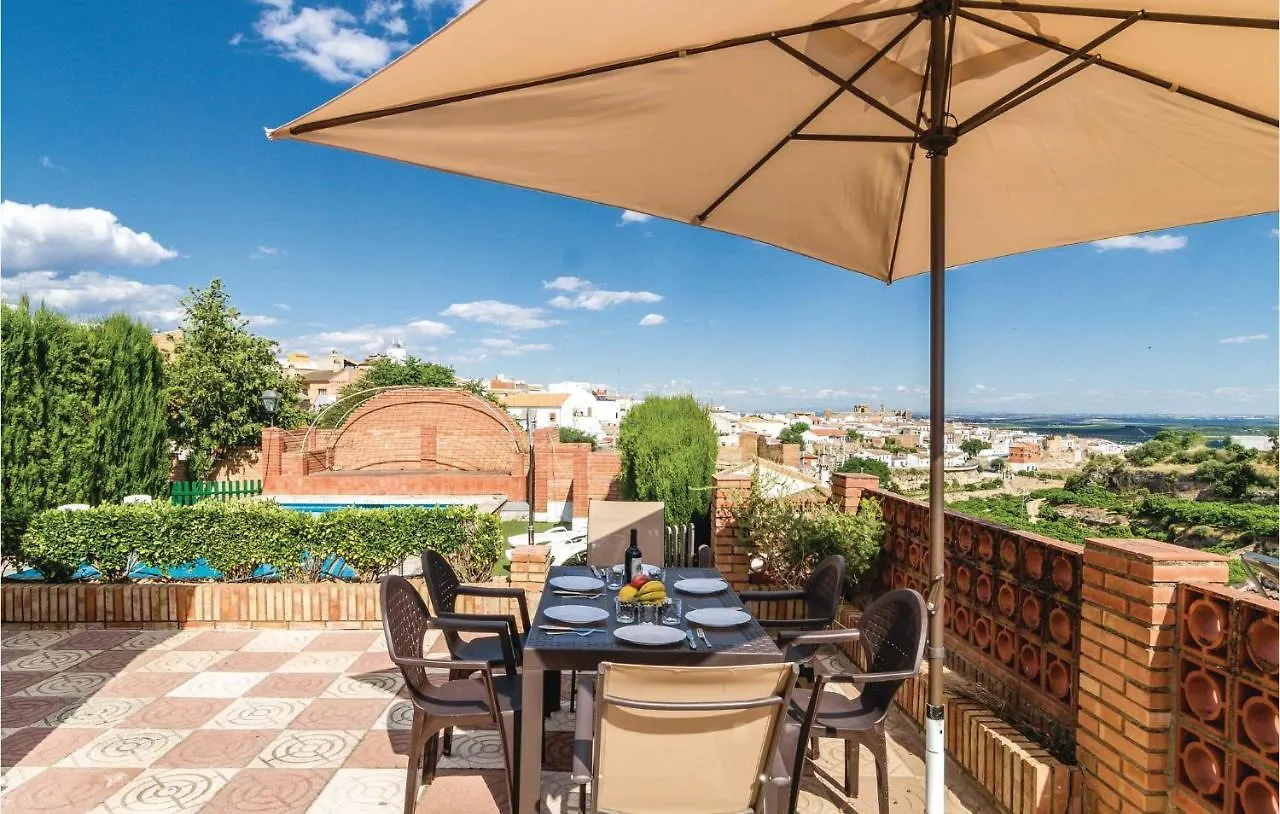 Stunning Home In Hornachuelos With Kitchen 0*,